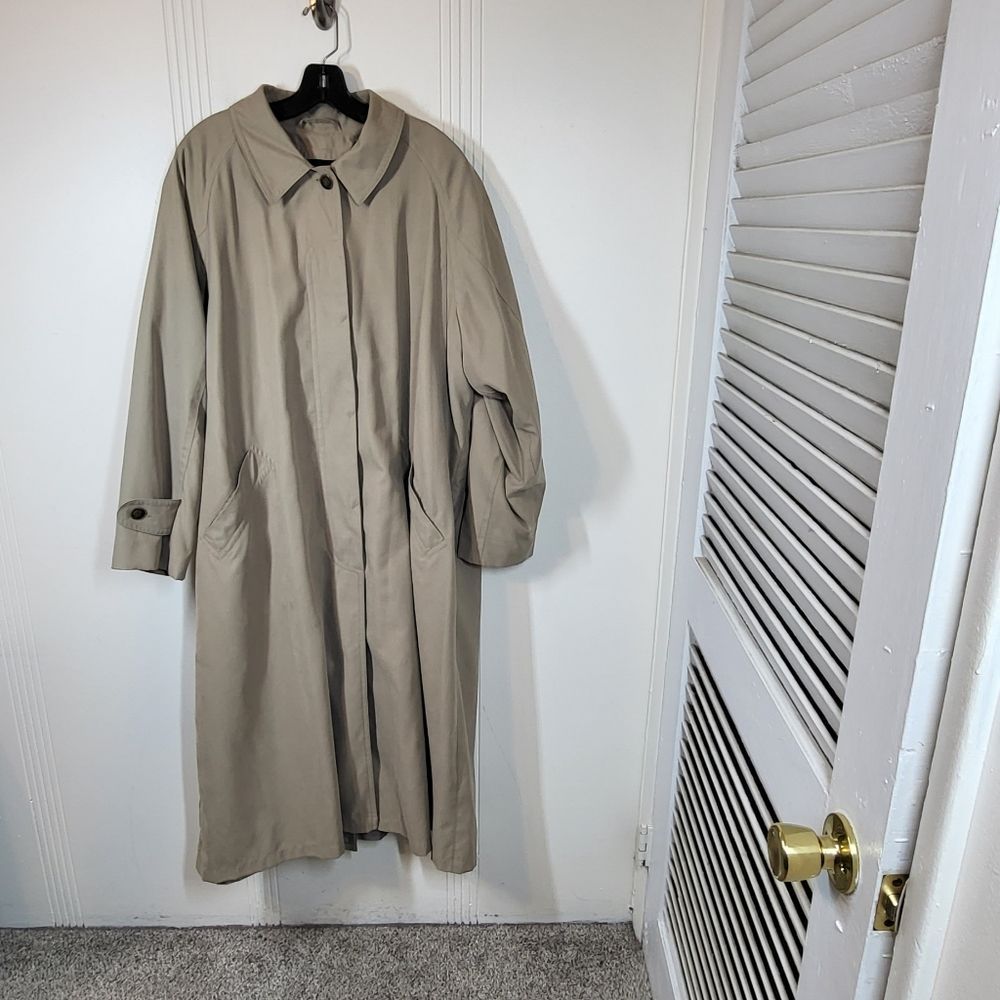 Long Women's Trench Coat in Light Taupe